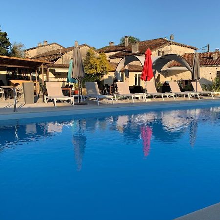 Bed and Breakfast Le Jardin Des Hirondelles Blanzaguet-Saint-Cybard Exterior foto