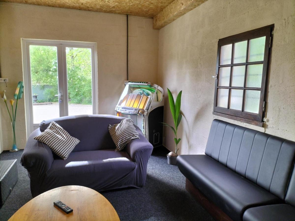 Bed and Breakfast Le Jardin Des Hirondelles Blanzaguet-Saint-Cybard Exterior foto